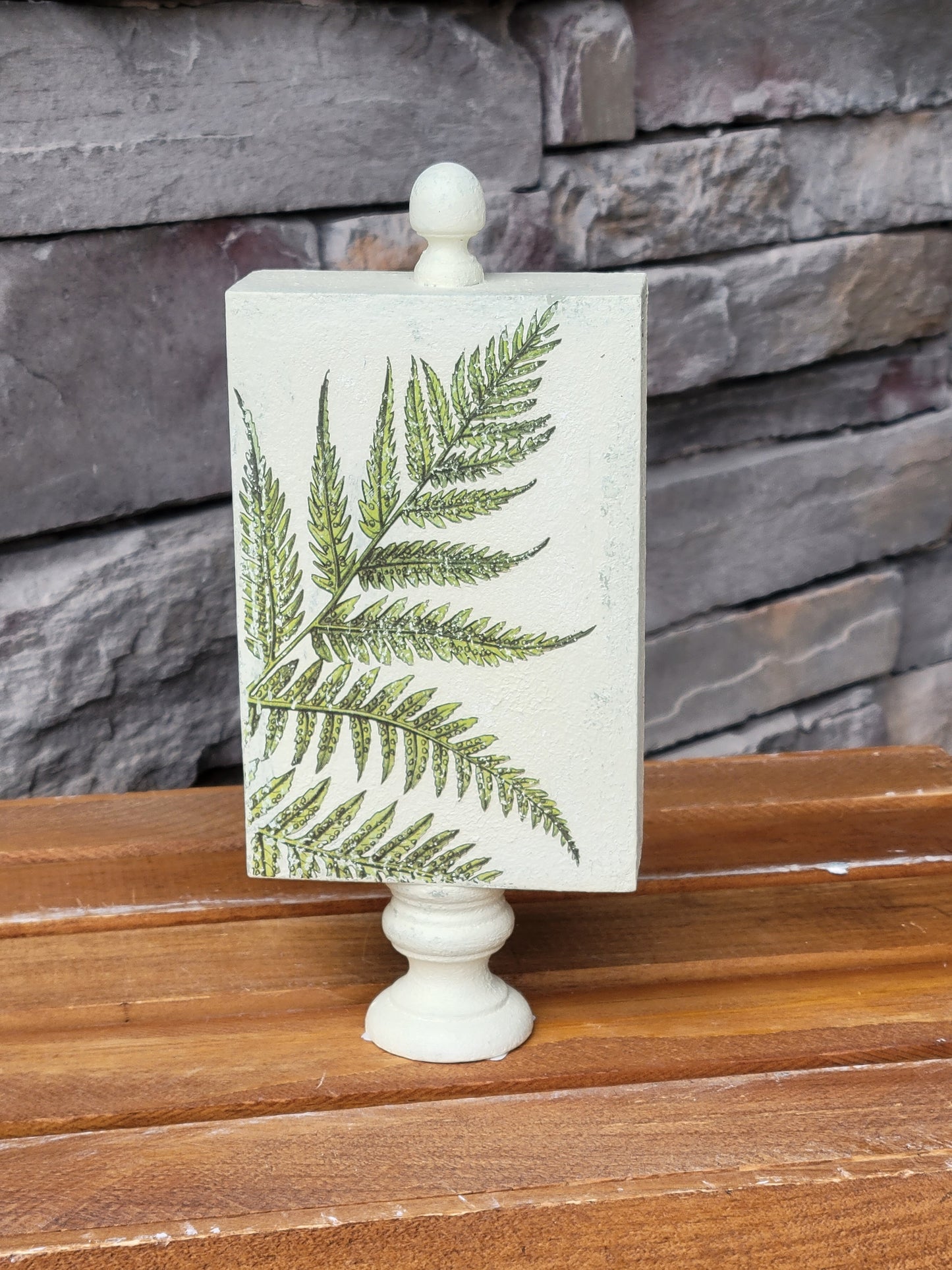 Botanical Fern Plaque on Pedestal Stand (Small)